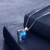 Picture of  Swarovski Element Small Pendant Necklaces 3LK053659N