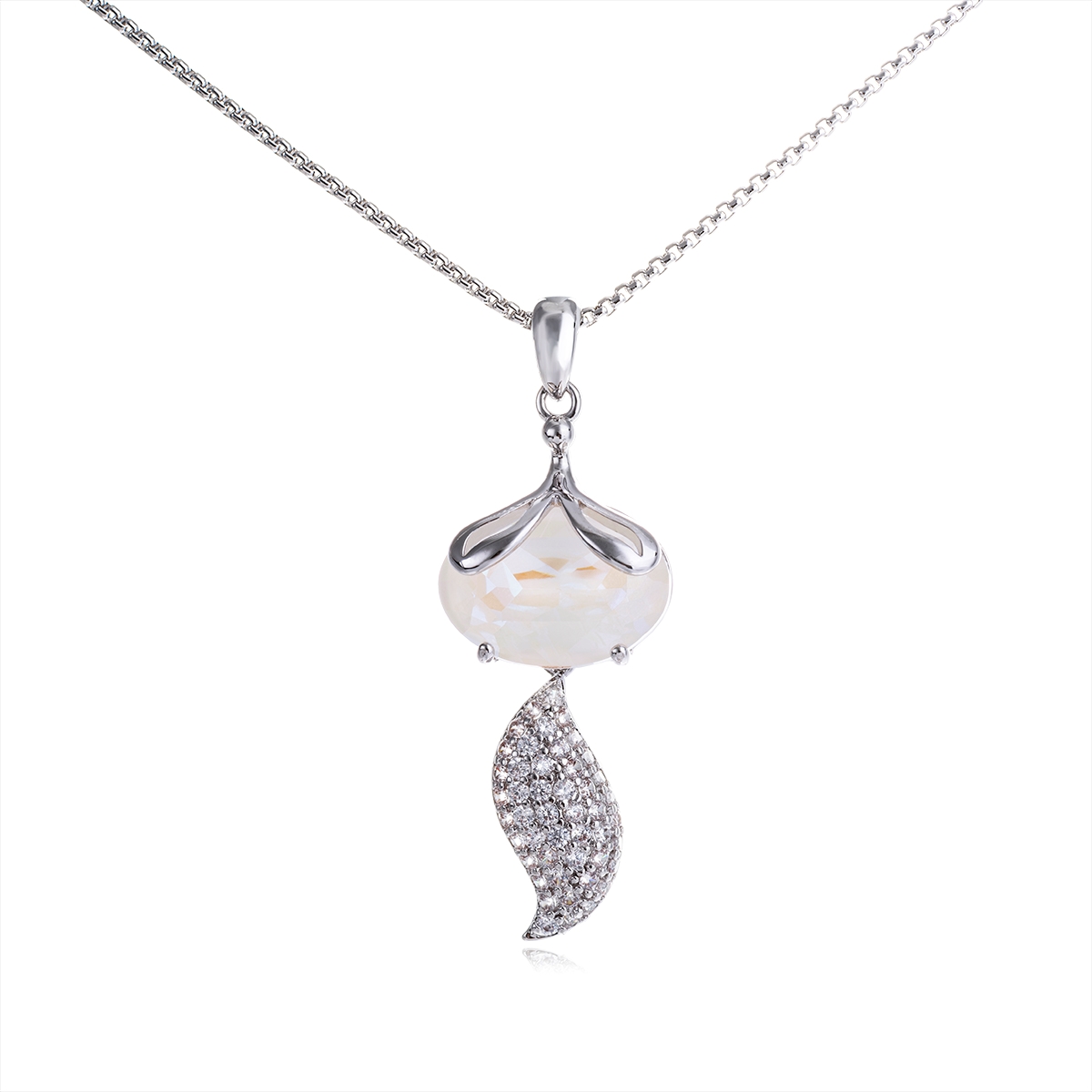 16 Inch Casual Pendant Necklace in Flattering Style