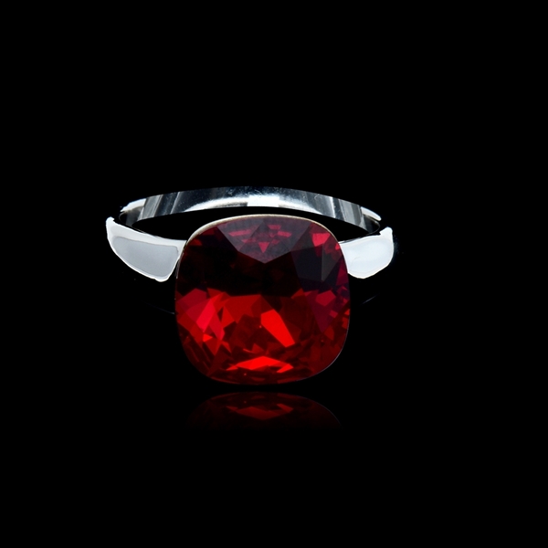 Picture of Noble Designed Single Stone Swarovski Element Fashion Rings