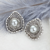 Picture of Classic Artificial Pearl Stud Earrings with Fast Delivery