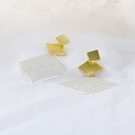 Picture of Zinc Alloy Geometric Dangle Earrings From Reliable Factory