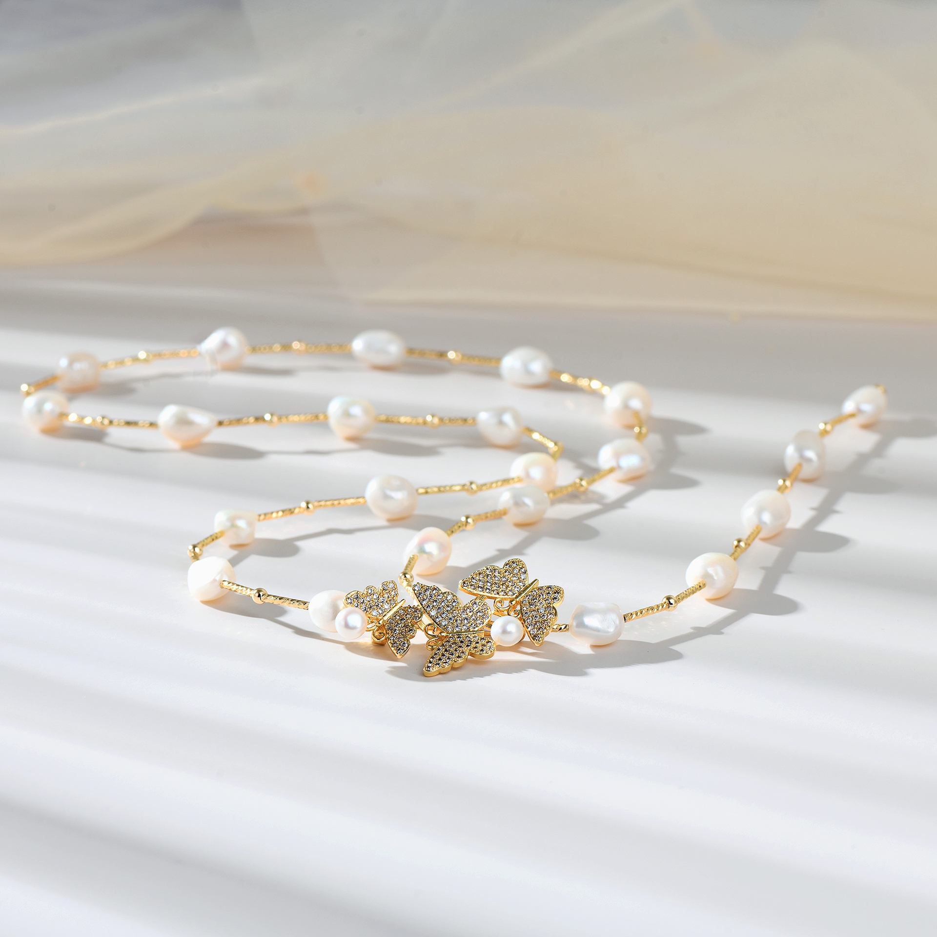 Copper or Brass Gold Plated Long Pendant from Certified Factory