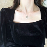 Picture of Distinctive Platinum Plated Small Pendant Necklace As a Gift