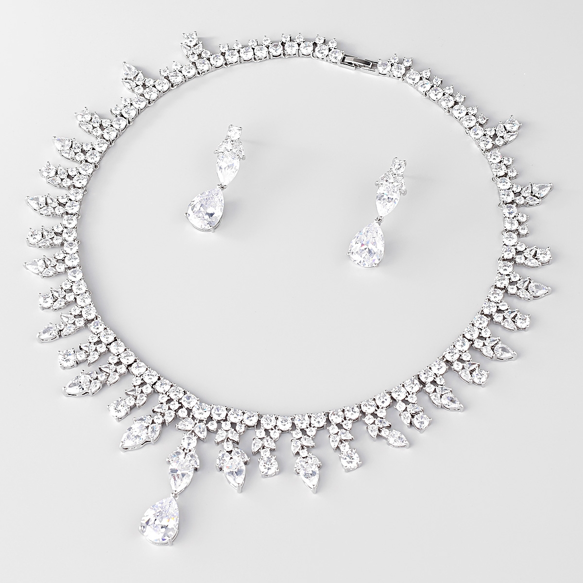 0184046 Inexpensive Platinum Plated Luxury 2 Piece Jewelry Set From Reliable Manufacturer 