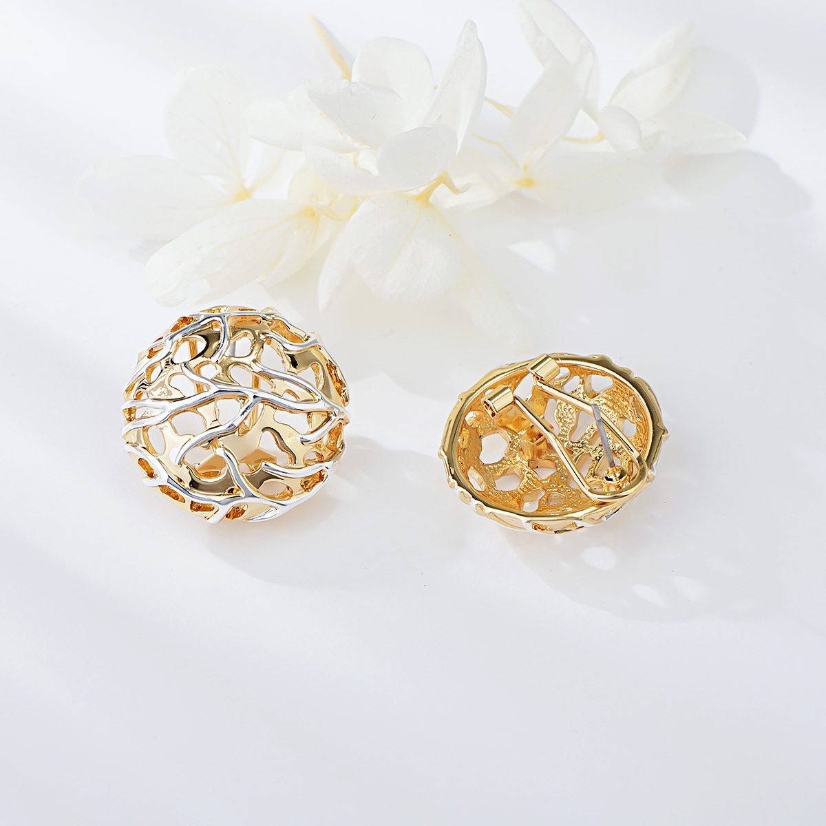 EyeCatching Gold Plated Dubai Stud Earrings with Member Discount