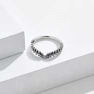 Picture of Charming Platinum Plated Small Fashion Ring As a Gift