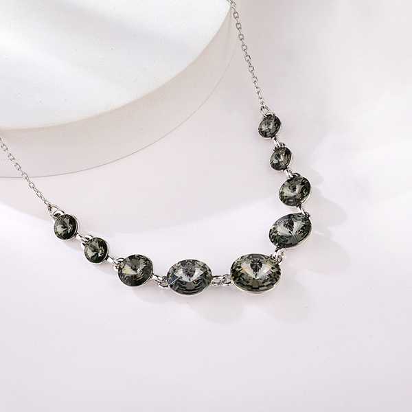 Picture of Inexpensive Platinum Plated Swarovski Element Short Chain Necklace from Reliable Manufacturer