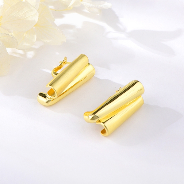 Picture of Zinc Alloy Medium Stud Earrings From Reliable Factory