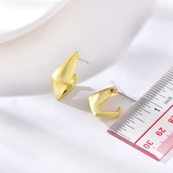 Picture of Dubai Medium Stud Earrings for Female