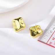 Picture of Unusual Dubai Medium Stud Earrings