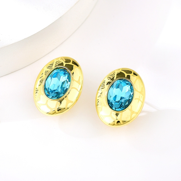 Picture of Low Price Gold Plated Zinc Alloy Stud Earrings from Trust-worthy Supplier