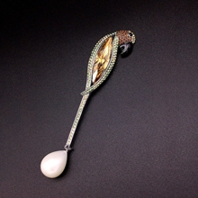 Show details for Bulk Platinum Plated Zinc Alloy Brooche with Unbeatable Quality