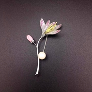 Show details for Small Platinum Plated Brooche at Factory Price