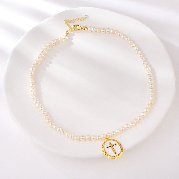 Picture of Fashion Artificial Pearl Classic Short Chain Necklace