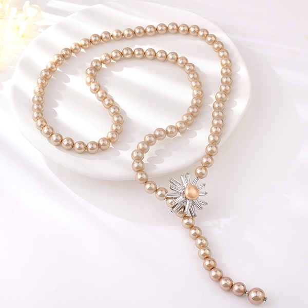 Picture of New Artificial Pearl Big Y Necklace