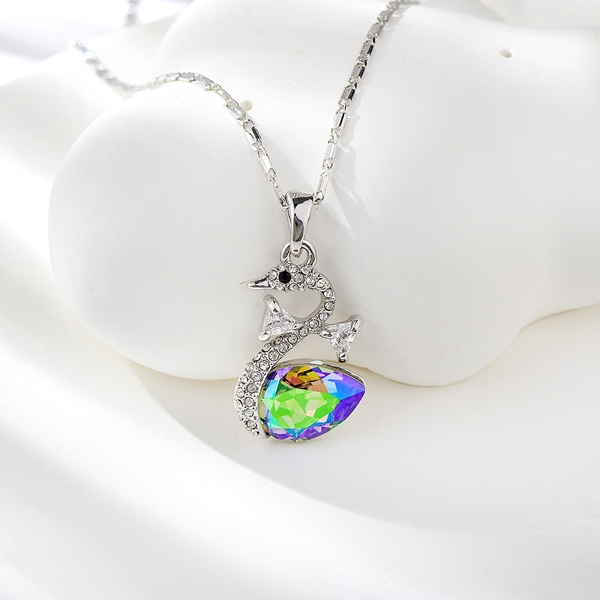 Picture of Latest Swarovski Element Zinc Alloy Pendant Necklace