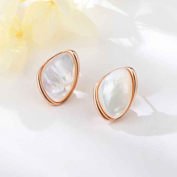 Picture of Zinc Alloy Big Stud Earrings with No-Risk Refund