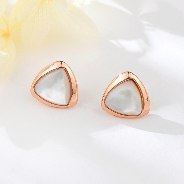 Picture of Nice Shell Zinc Alloy Stud Earrings