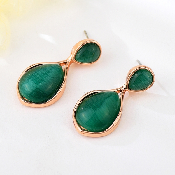 Picture of Classic Zinc Alloy Dangle Earrings with Speedy Delivery