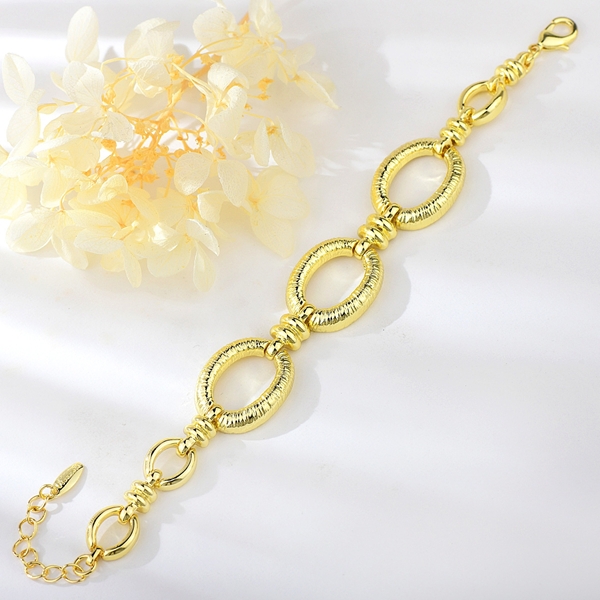 Opening Design Simple Fashion Moissanite Diamond Bracelets Women Wedding  Charm Bracelet - China Jewelry and Fashion Jewelry price | Made-in-China.com