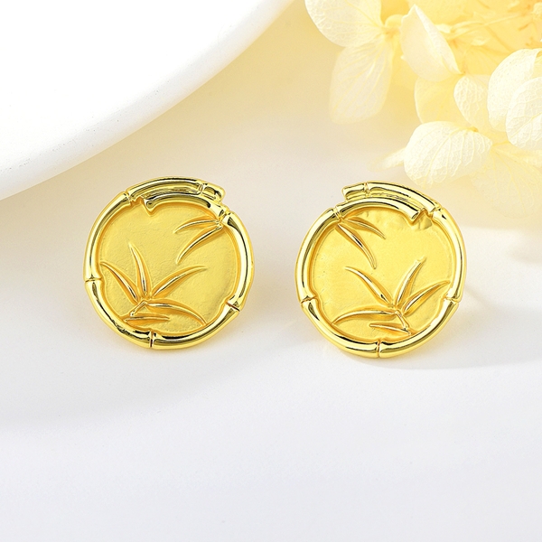 Picture of Dubai Medium Stud Earrings with Speedy Delivery