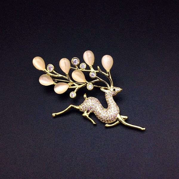 Picture of Eye-Catching White Gold Plated Brooche for Girlfriend