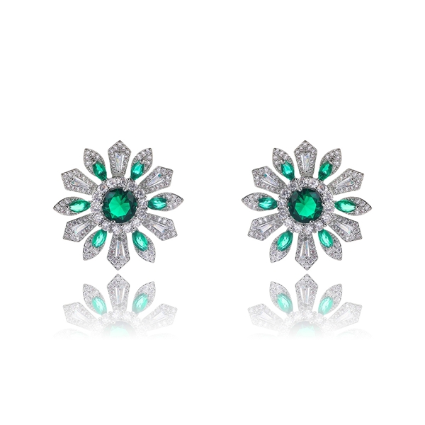 Picture of Luxury Flower Big Stud Earrings with 3~7 Day Delivery