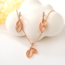 Show details for Eye-Catching White Irregular 2 Piece Jewelry Set in Bulk