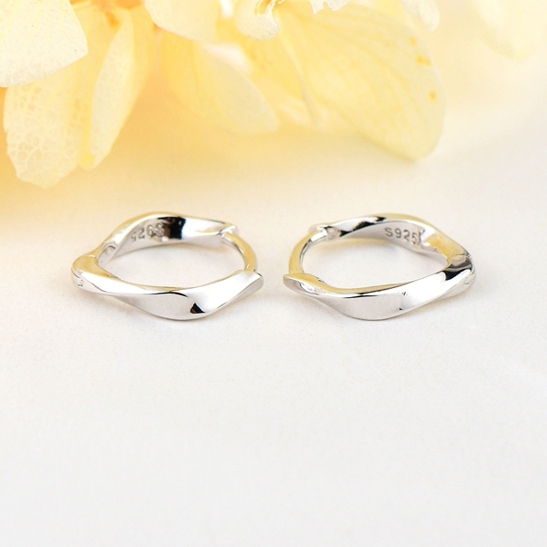 Picture of Pretty Geometric Party Small Hoop Earrings